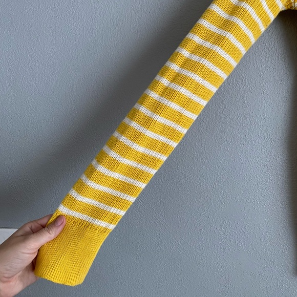 GAP Womens Sweater Size Small V-Neck Pullover Stripe Knit Yellow White - Picture 5 of 9
